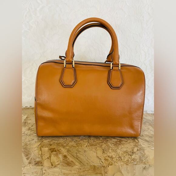 MICHAEL kids Saddle 3D Floral Embellished Women's Bag satchel crossbody - Picture 2 of 6